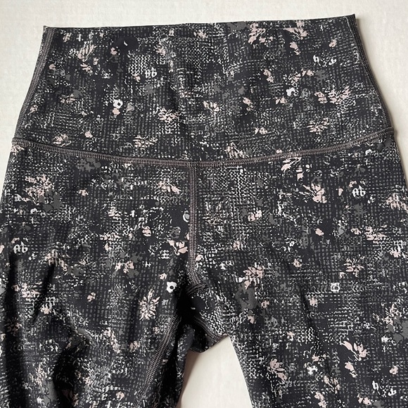 Lululemon Leggings - Picture 5 of 6